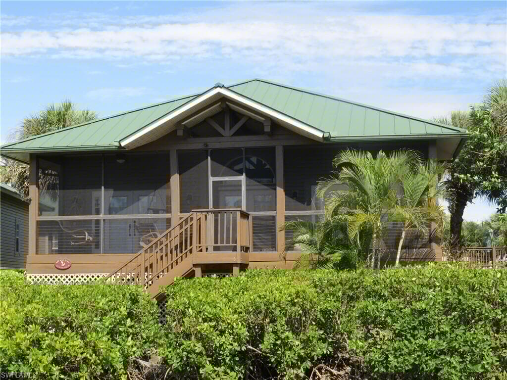 305 Storter Ave N 16, Everglades City, FL 34139-35