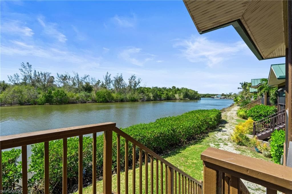 305 Storter Ave N 16, Everglades City, FL 34139-7