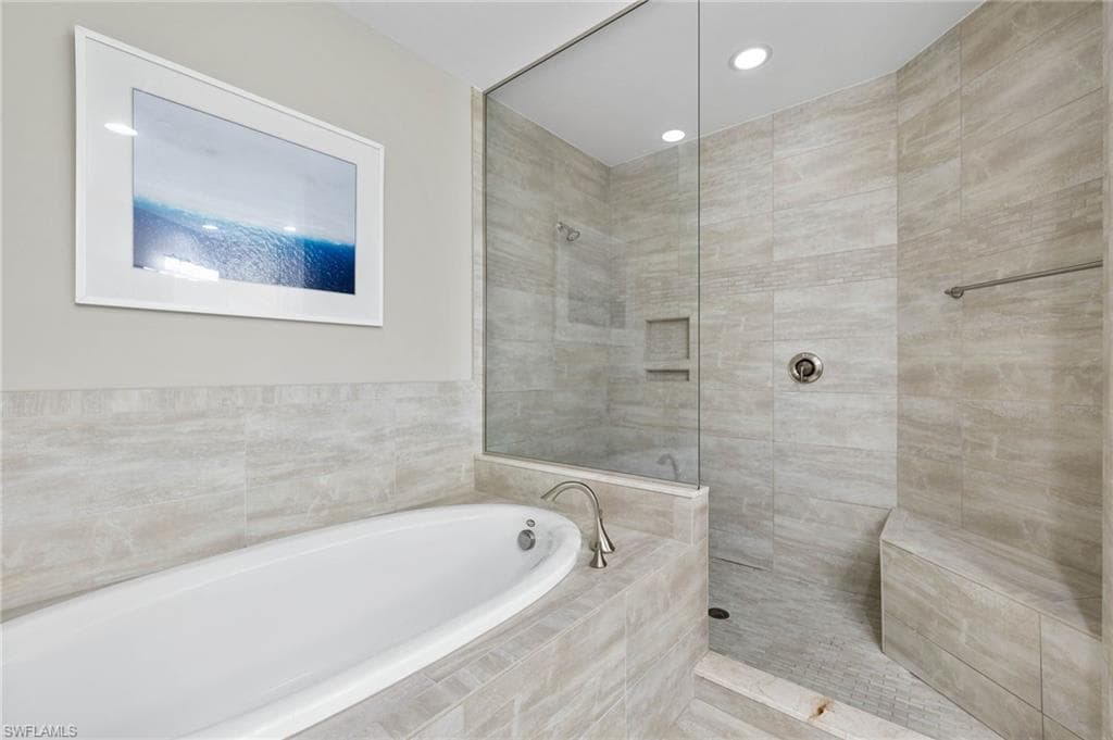 16449 Carrara Way 101, Naples, FL 34110-17