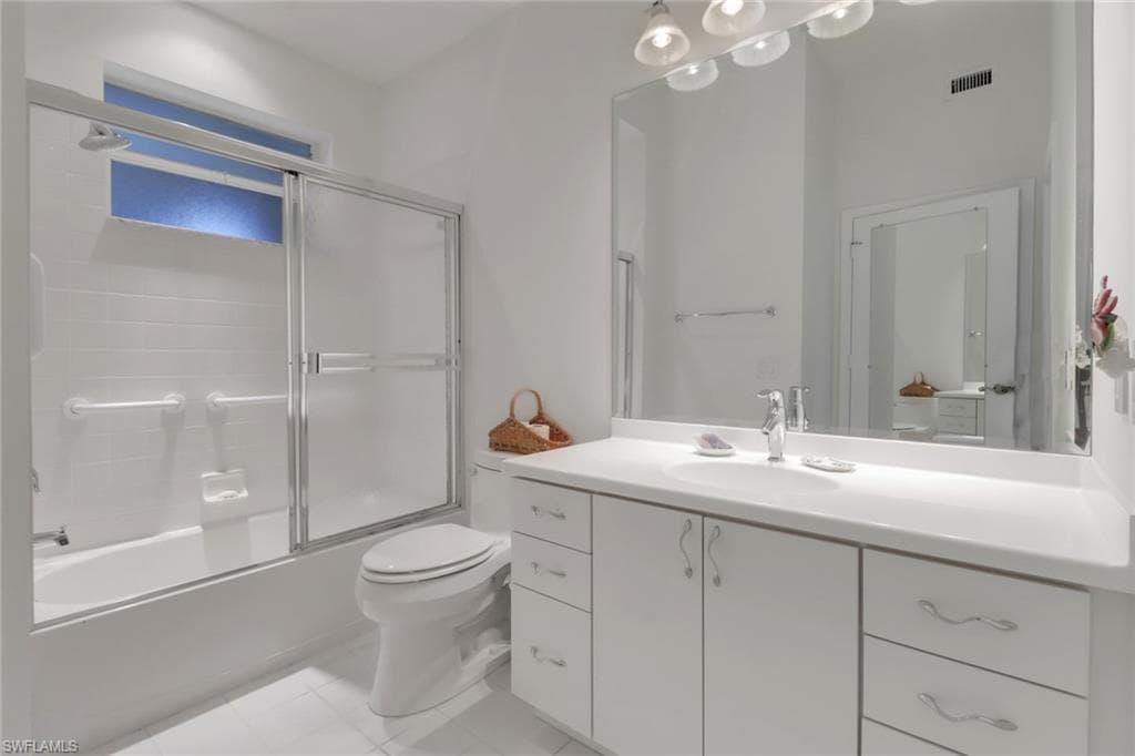 7654 Pebble Creek Cir 5-301, Naples, FL 34108-21