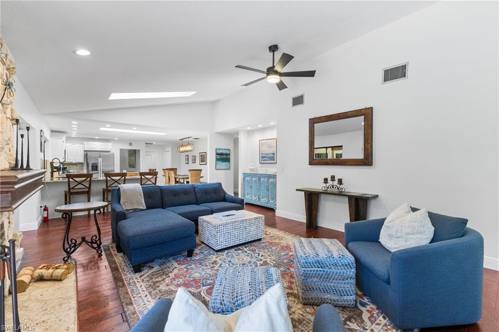 6846 Trail Blvd, Naples, FL 34108-11