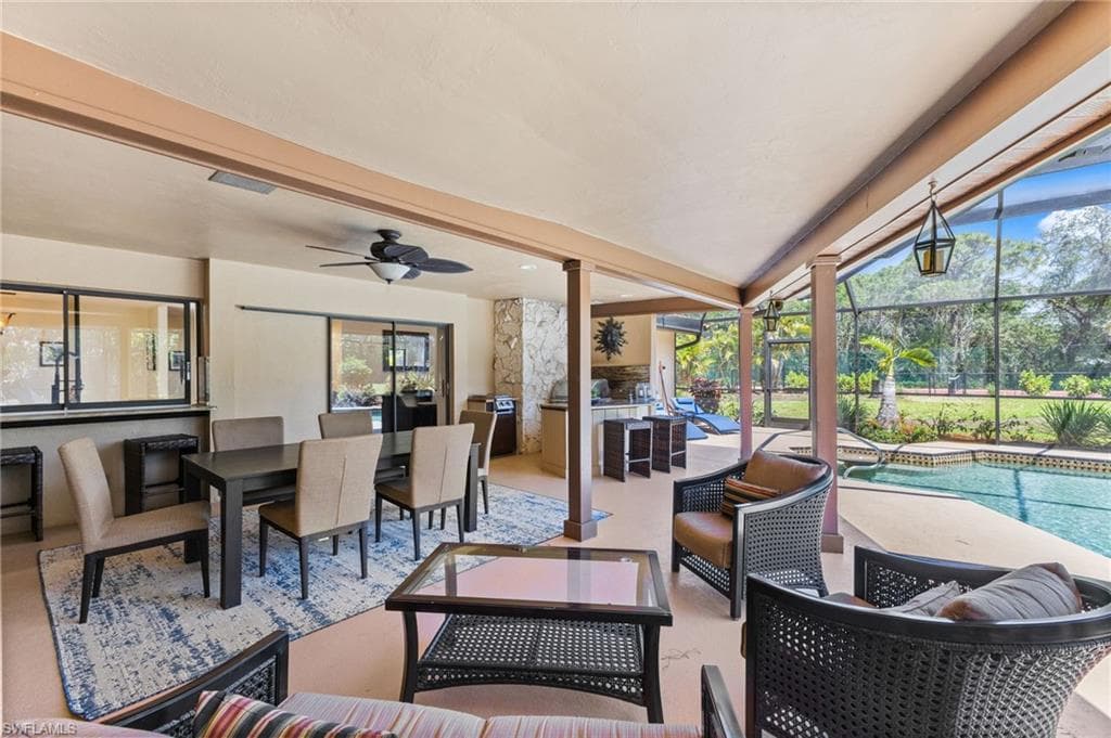 6846 Trail Blvd, Naples, FL 34108-14