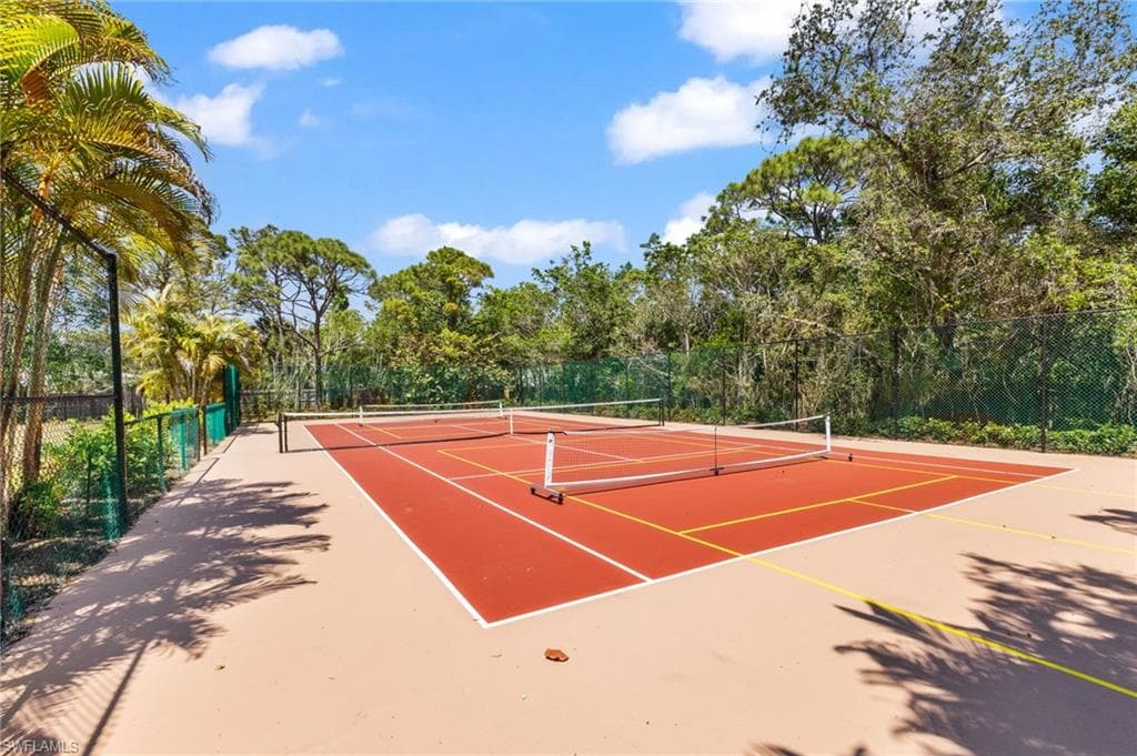 6846 Trail Blvd, Naples, FL 34108-22