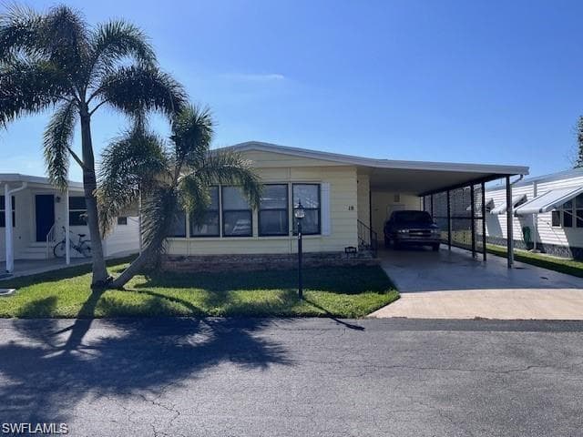 18 Aquamarine Ave 18q, Naples, FL 34114-18