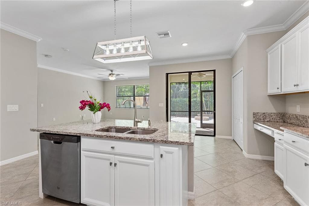 9403 Foxglove Ln, Naples, FL 34120-12