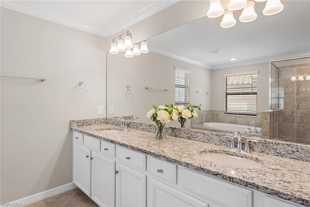 9403 Foxglove Ln, Naples, FL 34120-16