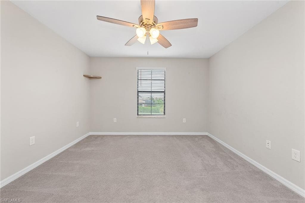 9403 Foxglove Ln, Naples, FL 34120-22