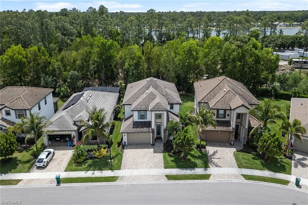 9403 Foxglove Ln, Naples, FL 34120-36