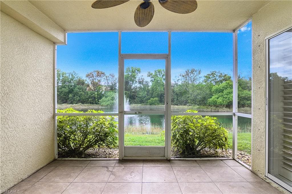 4965 Sandra Bay Dr 102, Naples, FL 34109-9