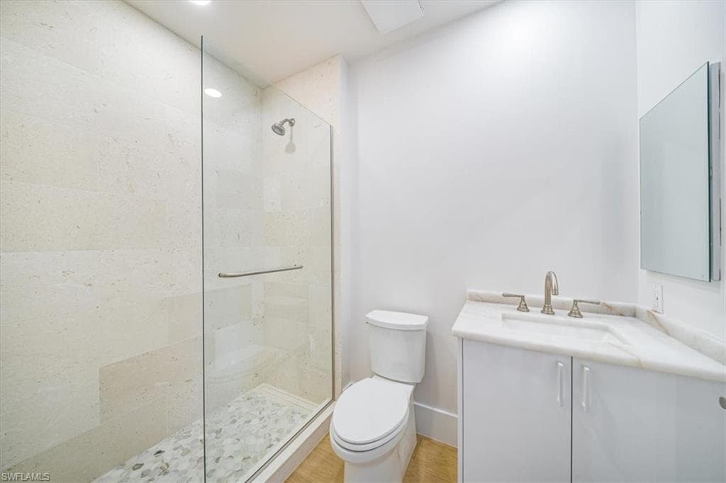 780 5th Ave S 305, Naples, FL 34102-18