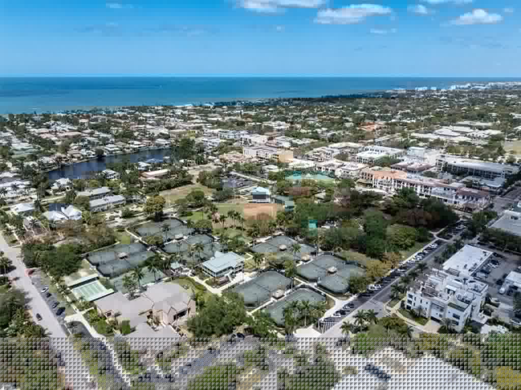 780 5th Ave S 305, Naples, FL 34102-31
