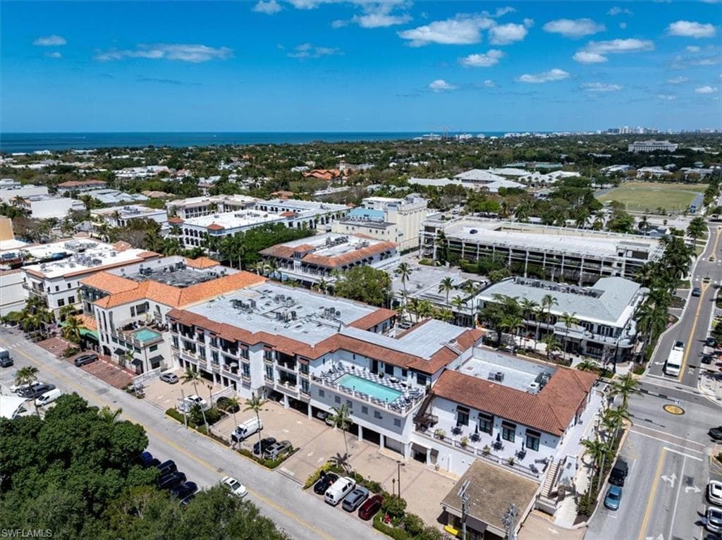 780 5th Ave S 305, Naples, FL 34102-37