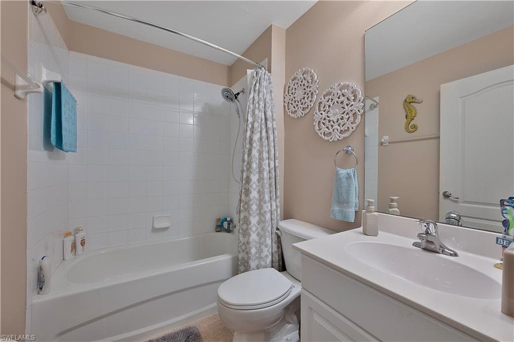 3485 Laurel Greens Ln S 101, Naples, FL 34119-13