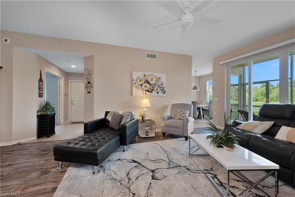 3485 Laurel Greens Ln S 101, Naples, FL 34119-5