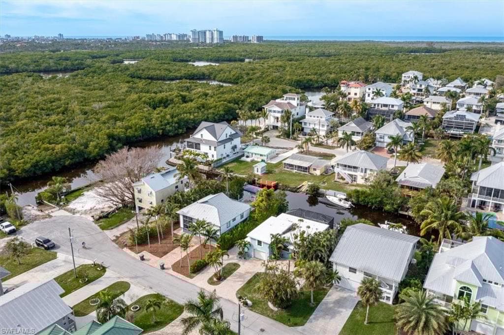 1283 Grand Canal Dr, Naples, FL 34110-32