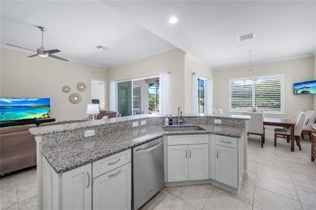 9102 Limestone Ln, Naples, FL 34120-11