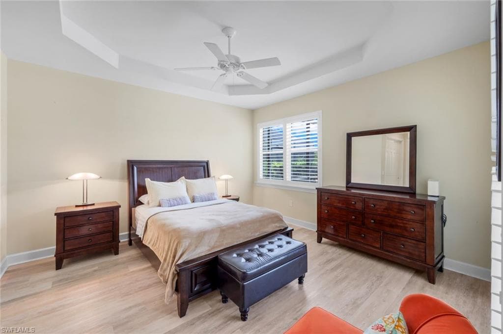 9102 Limestone Ln, Naples, FL 34120-16