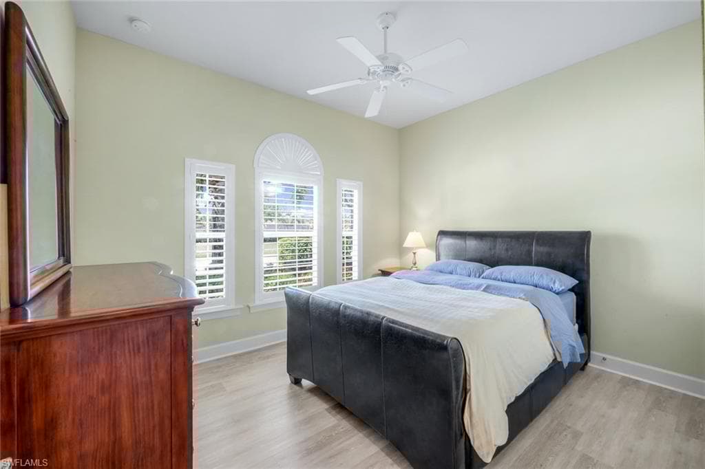 9102 Limestone Ln, Naples, FL 34120-20