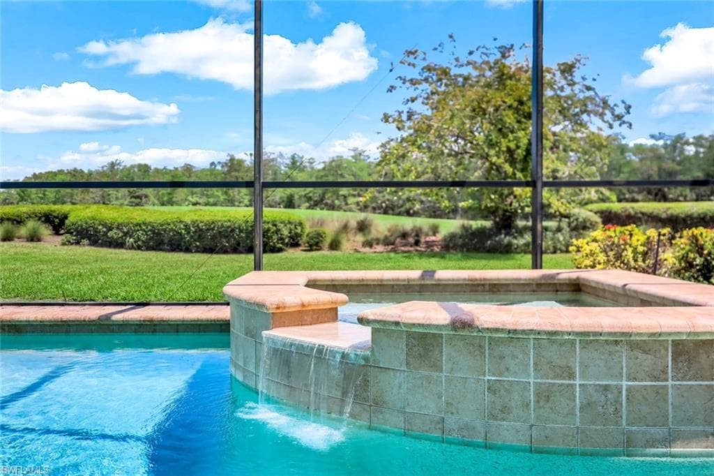 9102 Limestone Ln, Naples, FL 34120-28