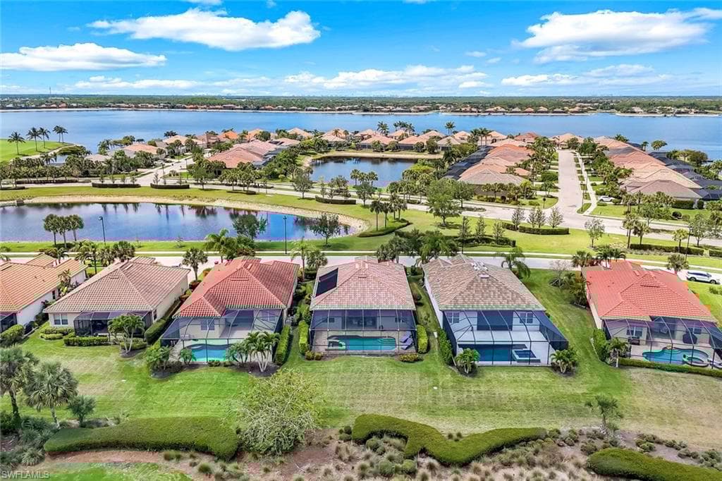 9102 Limestone Ln, Naples, FL 34120-32