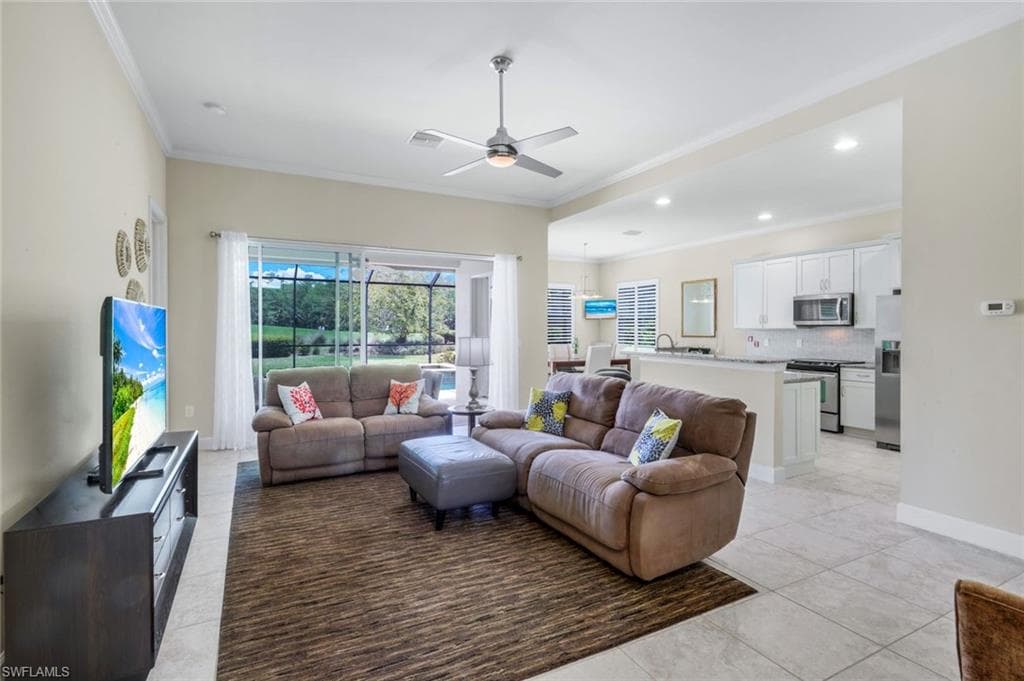 9102 Limestone Ln, Naples, FL 34120-7