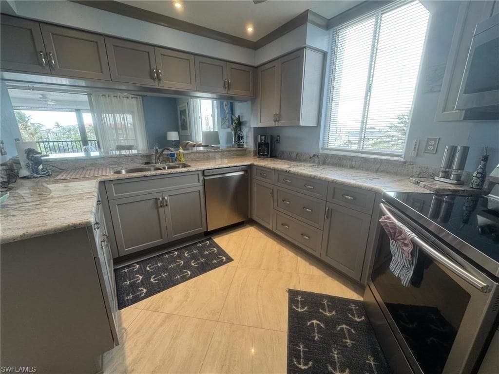 4745 Estero Blvd 204, Fort Myers Beach, FL 33931-4