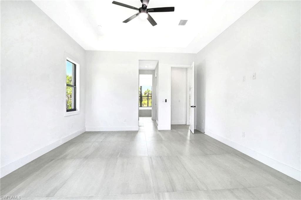 2633 22nd Ave SE, Naples, FL 34117-27