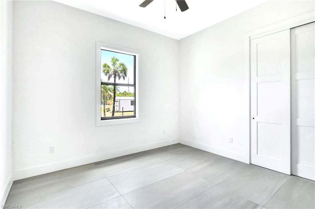 2633 22nd Ave SE, Naples, FL 34117-32