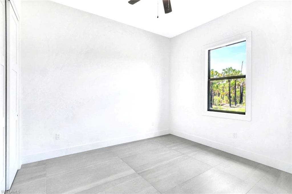 2633 22nd Ave SE, Naples, FL 34117-38