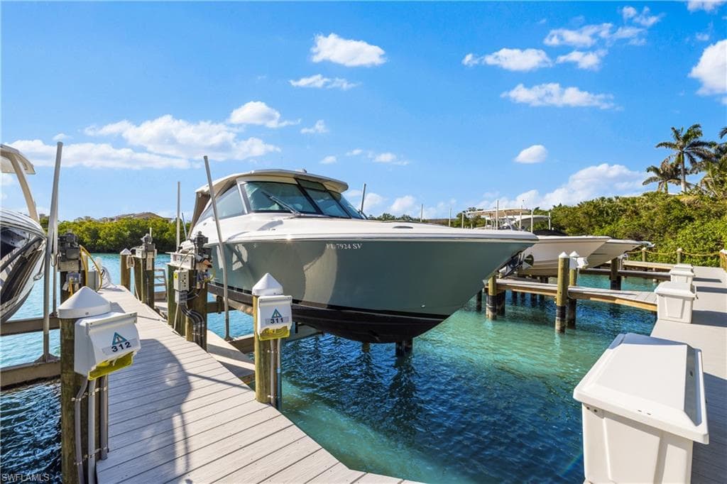 311c Wiggins Bay Dr, Naples, FL 34110-10