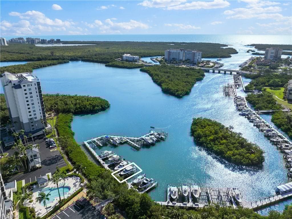 311c Wiggins Bay Dr, Naples, FL 34110-14