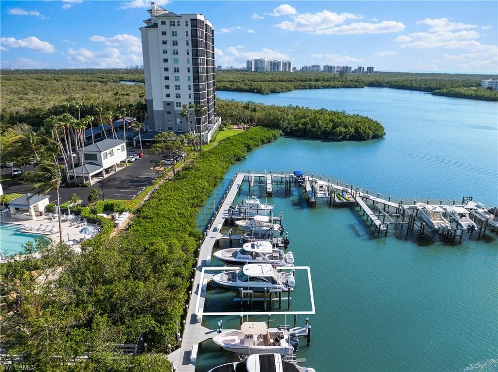 311c Wiggins Bay Dr, Naples, FL 34110-3