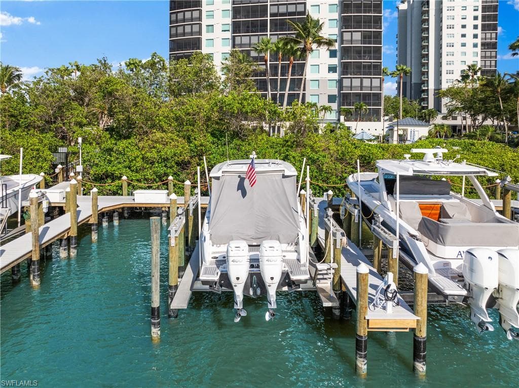 311c Wiggins Bay Dr, Naples, FL 34110-8