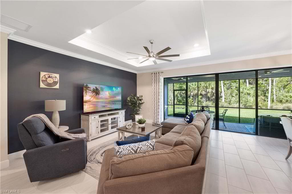 10367 Ventana Ln, Naples, FL 34120-14
