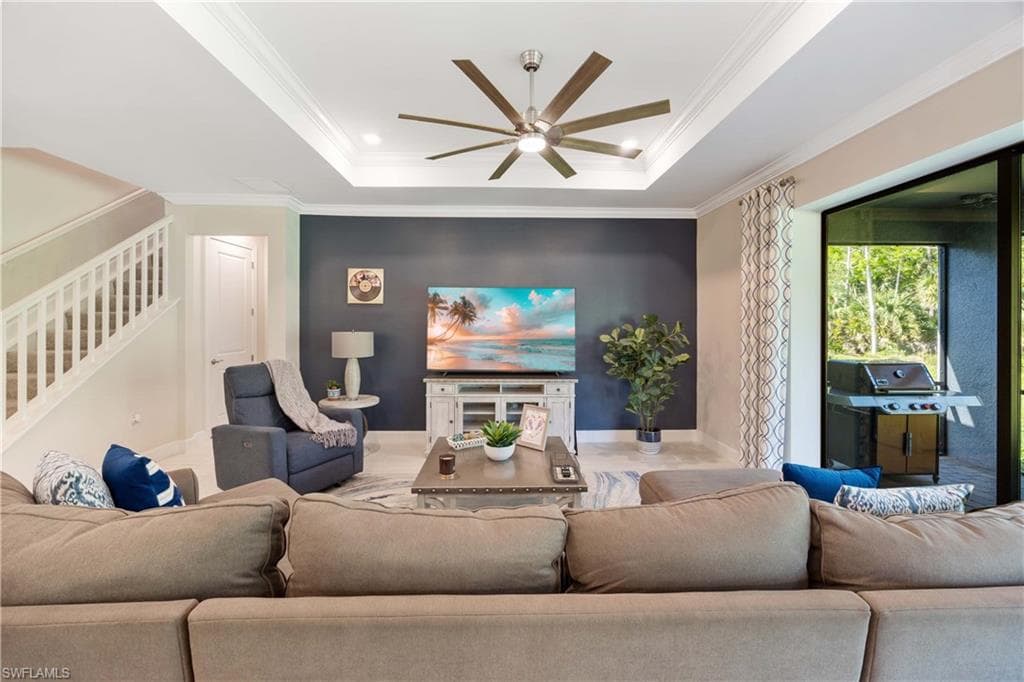 10367 Ventana Ln, Naples, FL 34120-17