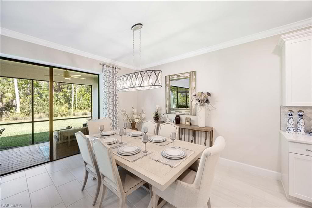 10367 Ventana Ln, Naples, FL 34120-28