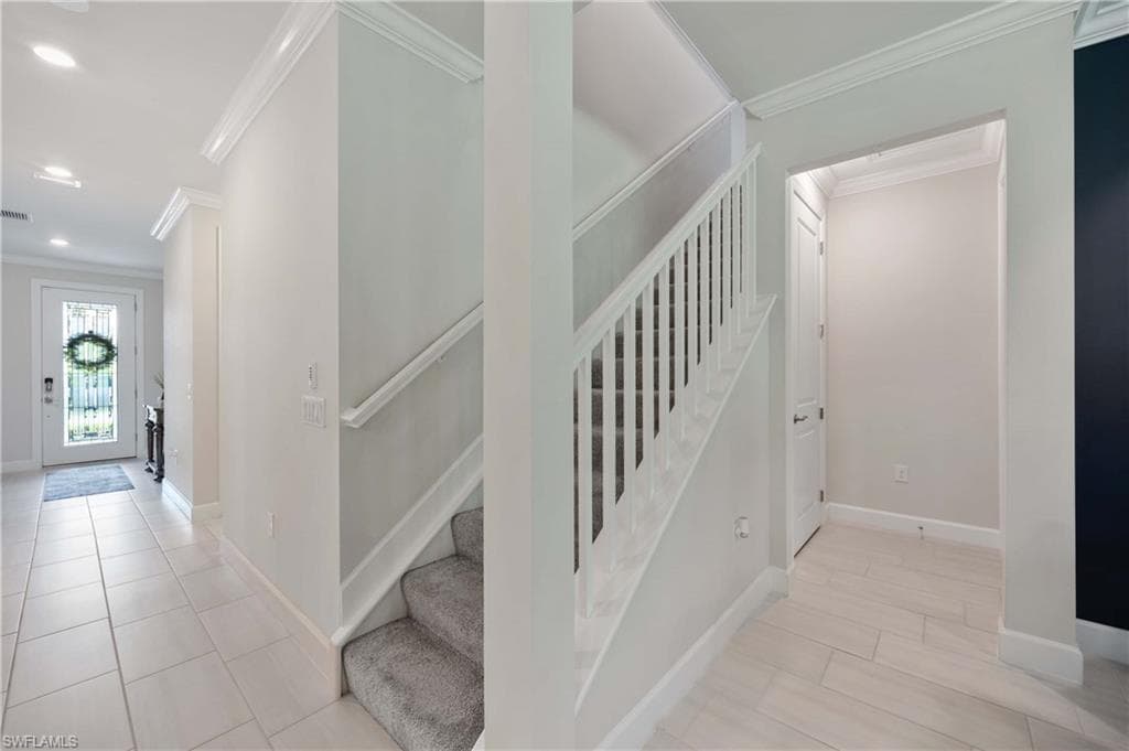 10367 Ventana Ln, Naples, FL 34120-32