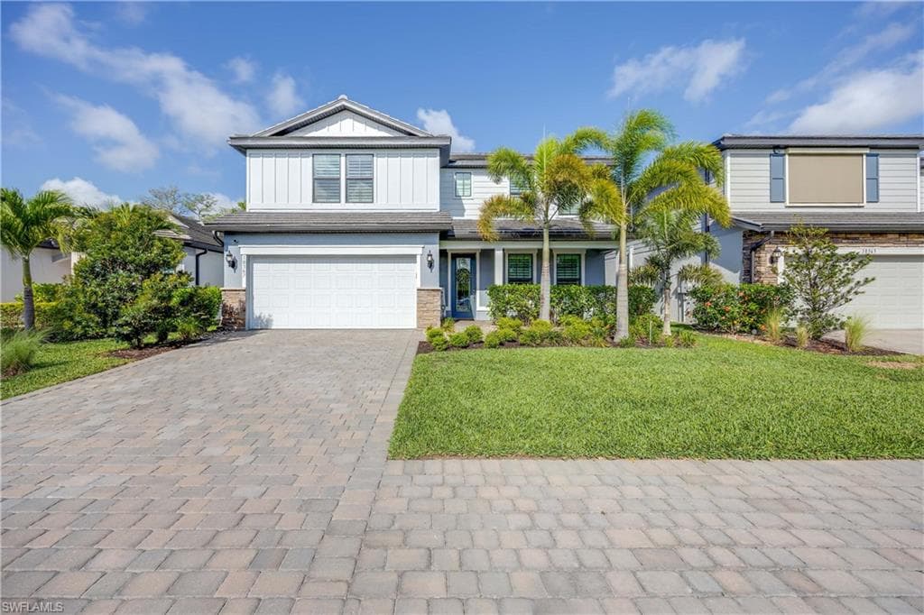 10367 Ventana Ln, Naples, FL 34120-4