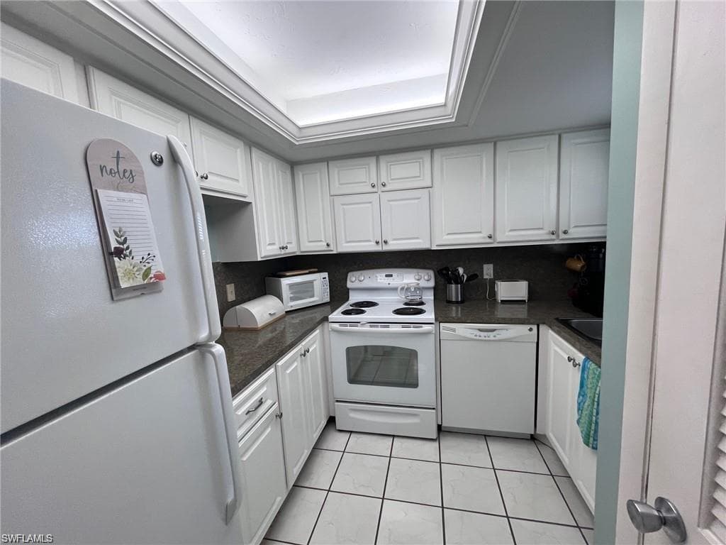 401 Charlemagne Blvd 202c, Naples, FL 34112-10