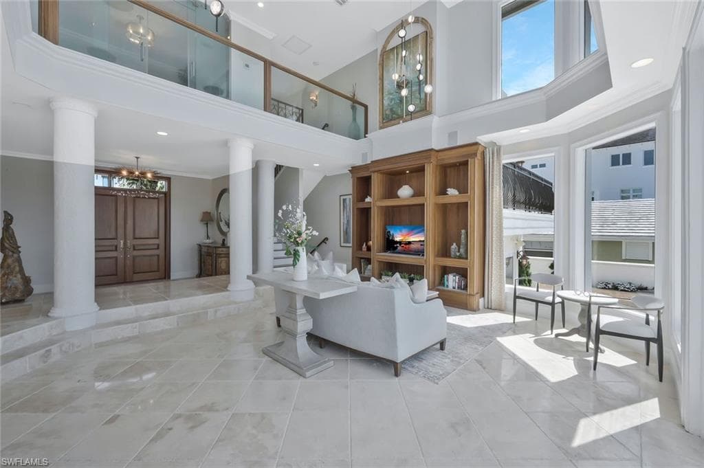 152 Conners Ave, Naples, FL 34108-10