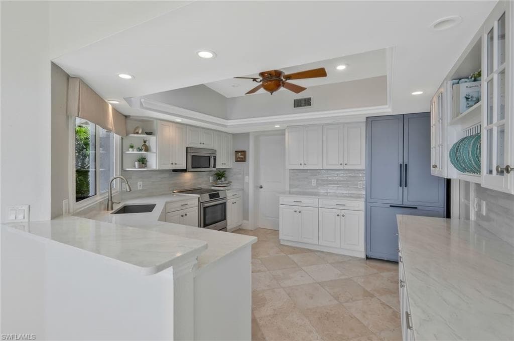 152 Conners Ave, Naples, FL 34108-15