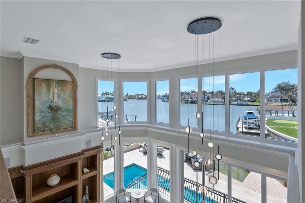 152 Conners Ave, Naples, FL 34108-25