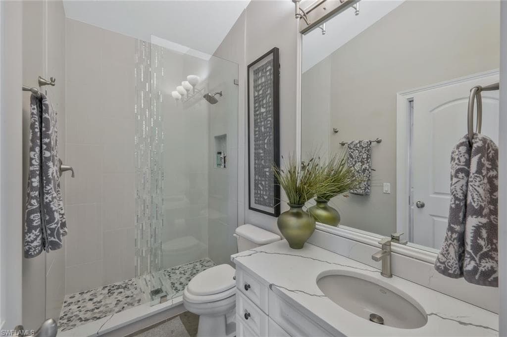 152 Conners Ave, Naples, FL 34108-27