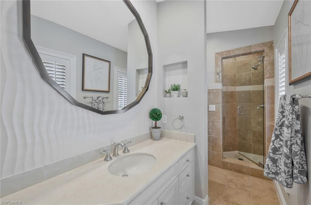 152 Conners Ave, Naples, FL 34108-29
