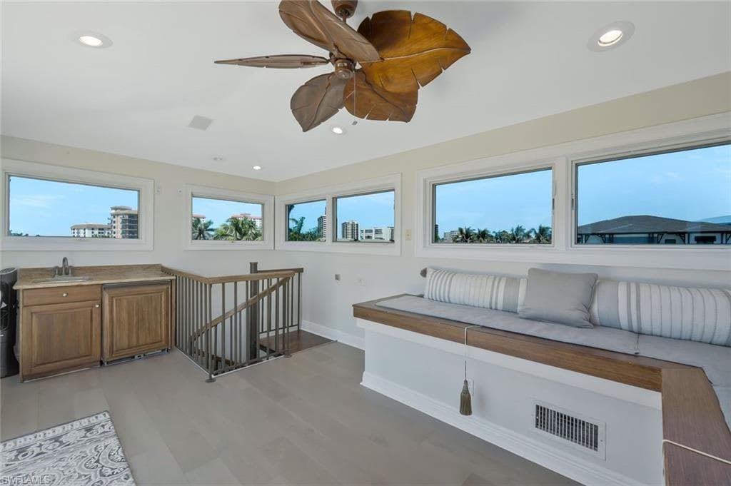 152 Conners Ave, Naples, FL 34108-35
