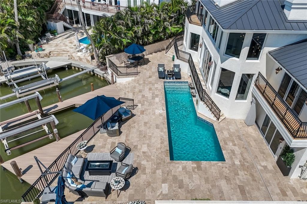 152 Conners Ave, Naples, FL 34108-46