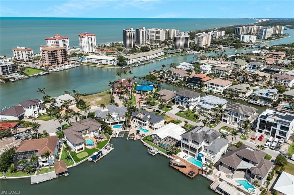 152 Conners Ave, Naples, FL 34108-5