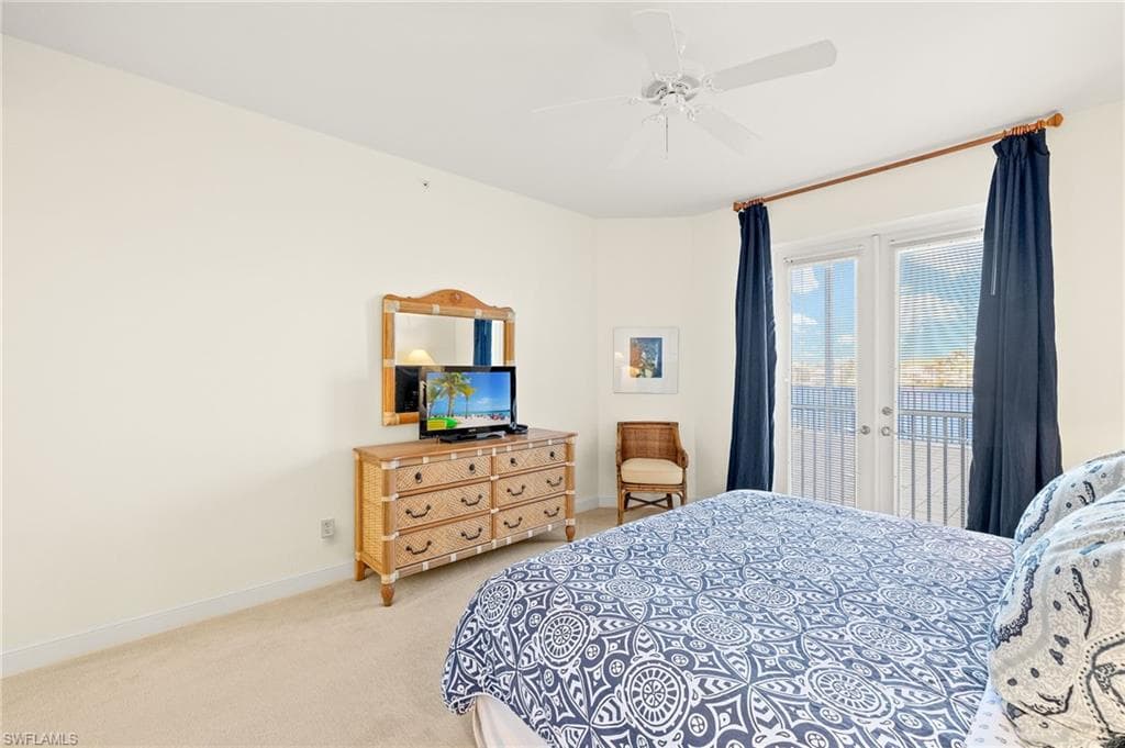 410 Flagship Dr 301, Naples, FL 34108-12