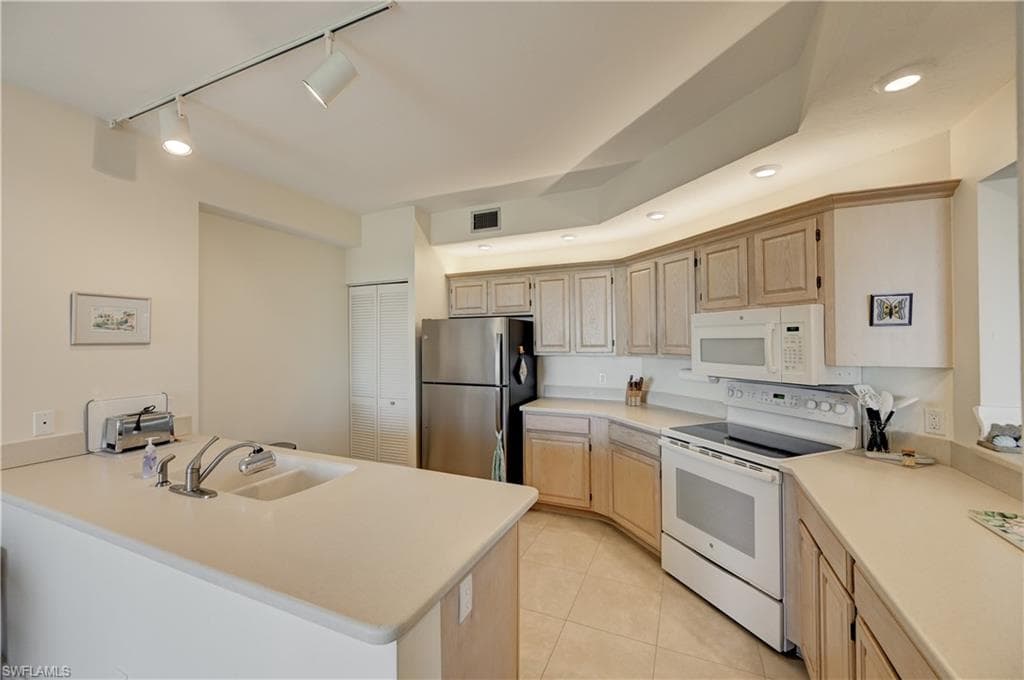 6520 Valen Way C505, Naples, FL 34108-13