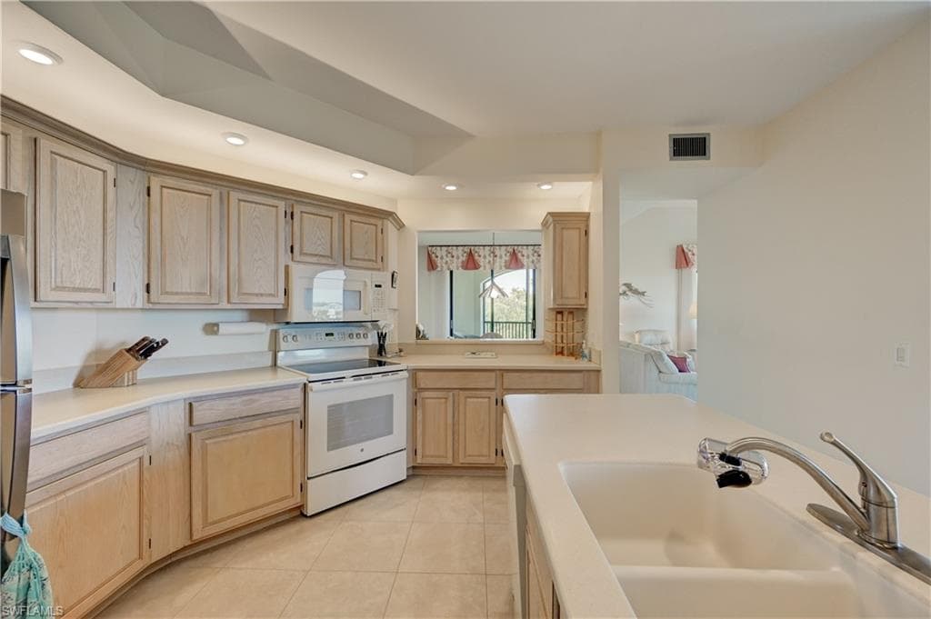 6520 Valen Way C505, Naples, FL 34108-14